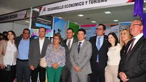 Autoridades e invitados institucionales en el presídium